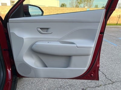 2026 Hyundai KONA SE FWD