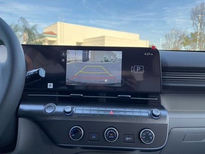 2026 Hyundai KONA SE FWD