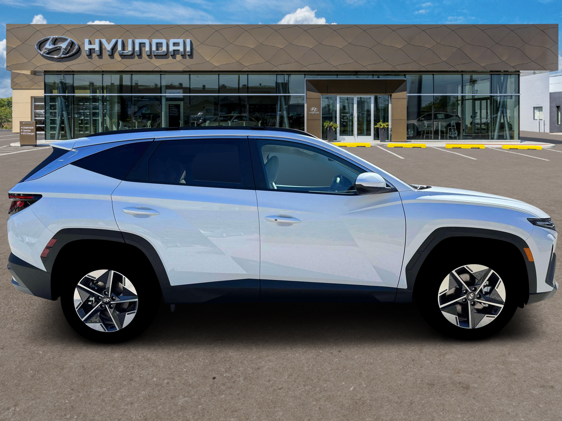 2026 Hyundai TUCSON HYBRID SEL AWD