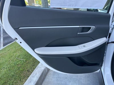 2026 Hyundai SONATA SE