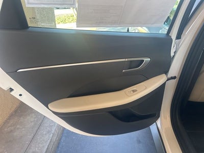 2026 Hyundai SONATA SE