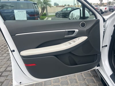 2026 Hyundai SONATA HYBRID SEL