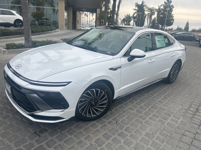 2026 Hyundai SONATA HYBRID SEL