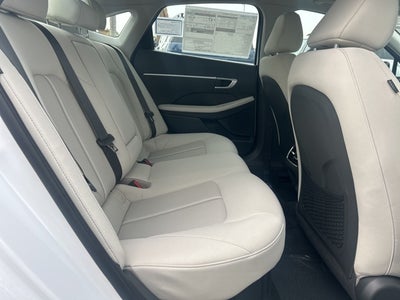 2026 Hyundai SONATA HYBRID SEL