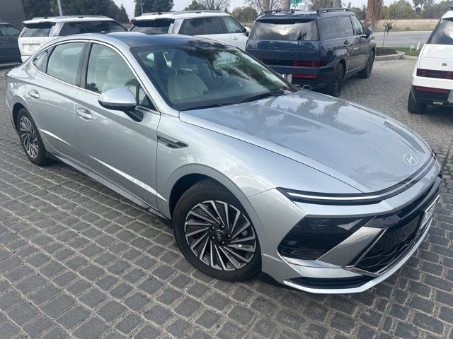 2026 Hyundai SONATA HYBRID SEL