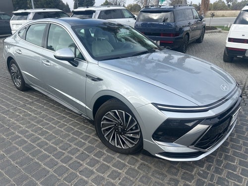 2026 Hyundai SONATA HYBRID SEL