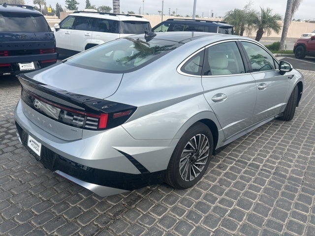 2026 Hyundai SONATA HYBRID SEL