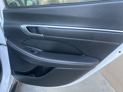 2023 Hyundai SONATA HYBRID Limited CERTIFIED