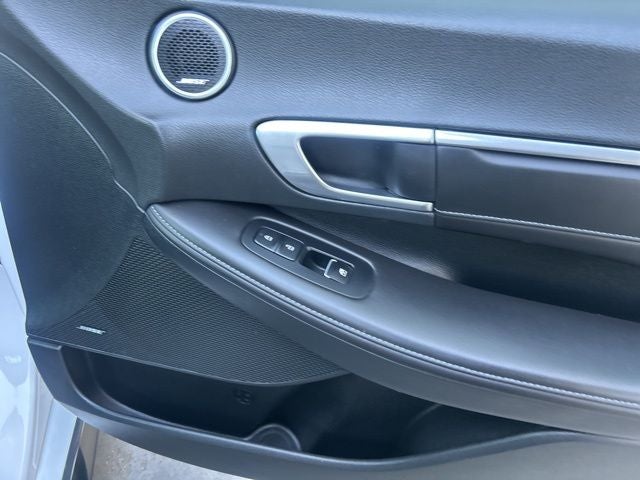 2023 Hyundai SONATA HYBRID Limited CERTIFIED