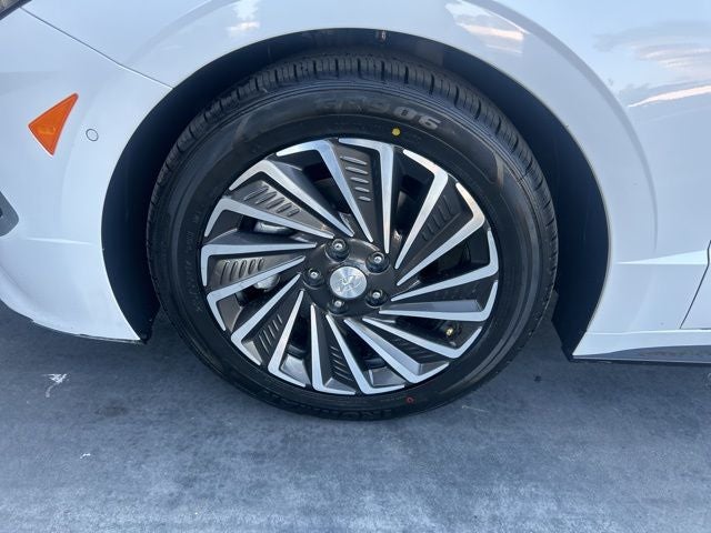 2023 Hyundai SONATA HYBRID Limited CERTIFIED