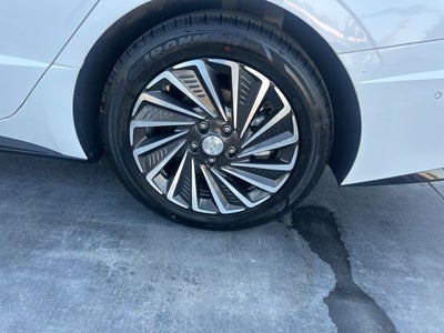 2023 Hyundai SONATA HYBRID Limited CERTIFIED