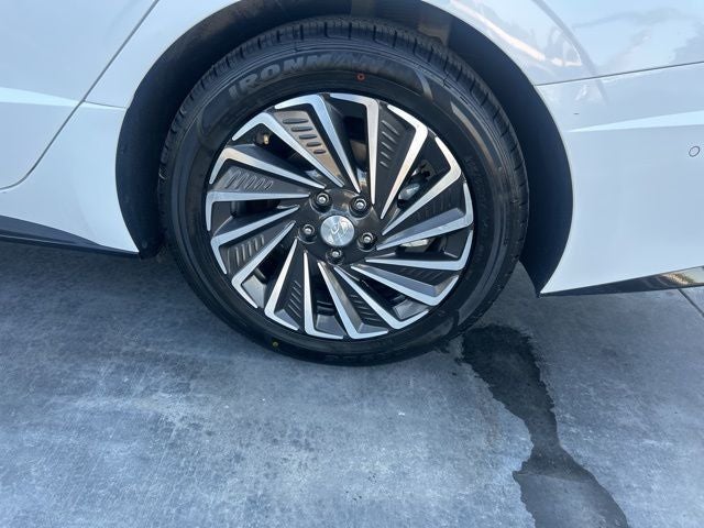 2023 Hyundai SONATA HYBRID Limited CERTIFIED