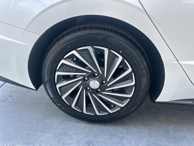 2023 Hyundai SONATA HYBRID Limited CERTIFIED