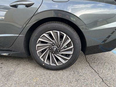 2026 Hyundai SONATA HYBRID Limited