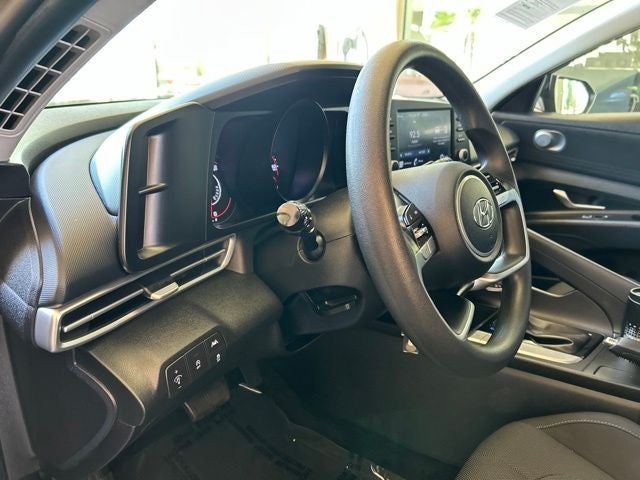 2023 Hyundai ELANTRA SE CERTIFIED