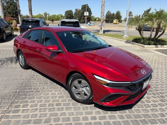 2025 Hyundai ELANTRA SE CERTIFIED