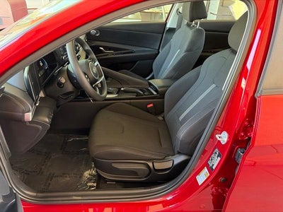 2025 Hyundai ELANTRA SE CERTIFIED