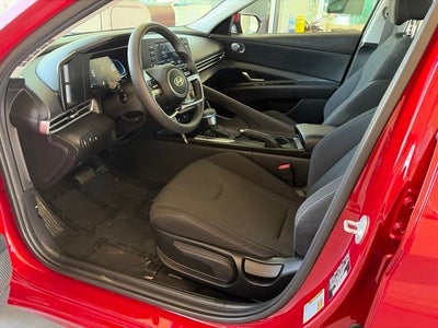 2025 Hyundai ELANTRA SE CERTIFIED