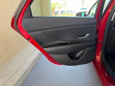 2025 Hyundai ELANTRA SE CERTIFIED