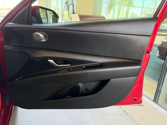 2025 Hyundai ELANTRA SE CERTIFIED