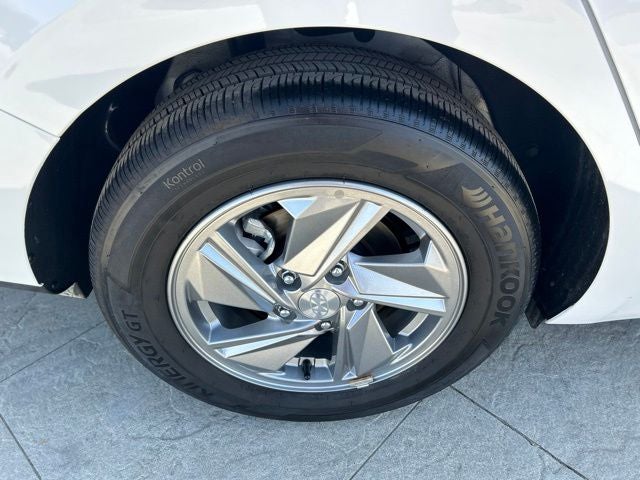 2026 Hyundai ELANTRA SE CERTIFIED