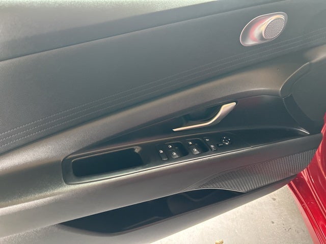 2025 Hyundai ELANTRA SE CERTIFIED