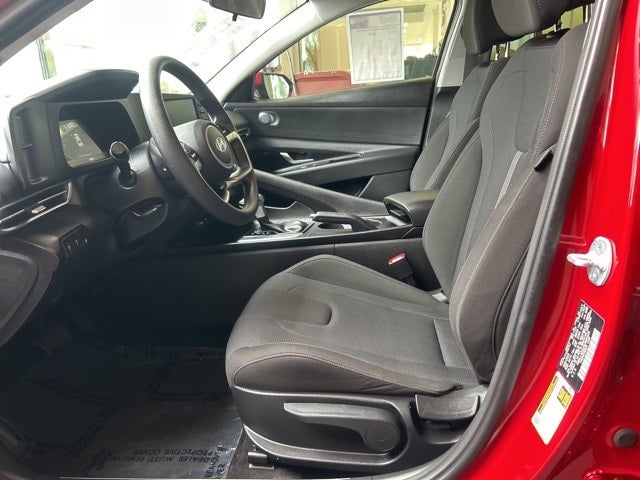 2025 Hyundai ELANTRA SE CERTIFIED