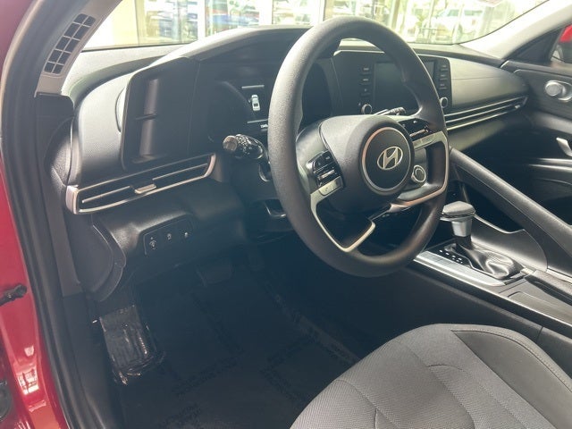 2025 Hyundai ELANTRA SE CERTIFIED