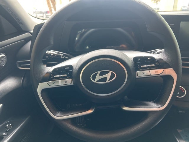 2025 Hyundai ELANTRA SE CERTIFIED