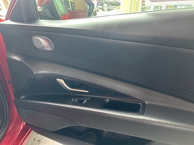 2025 Hyundai ELANTRA SE CERTIFIED