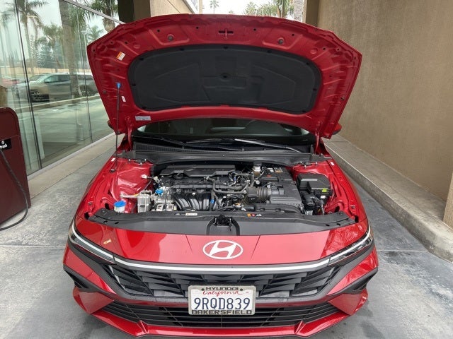 2025 Hyundai ELANTRA SE CERTIFIED
