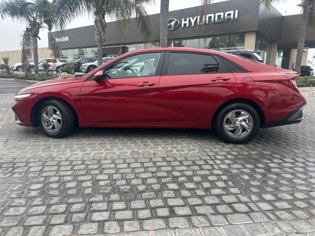 2025 Hyundai ELANTRA SE CERTIFIED