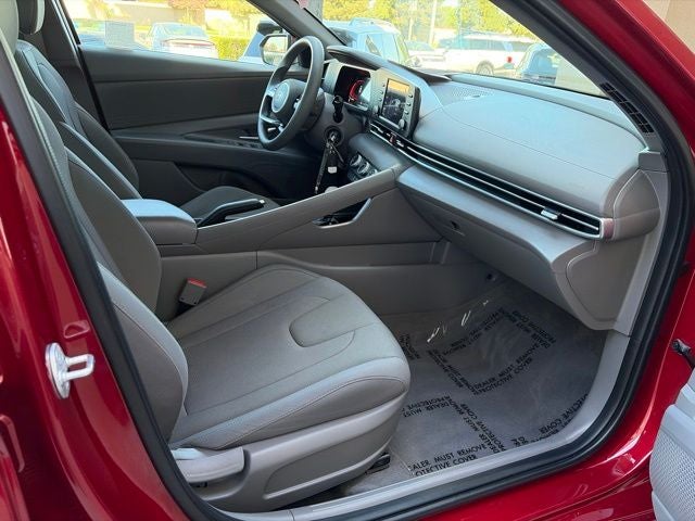 2025 Hyundai ELANTRA SE CERTIFIED