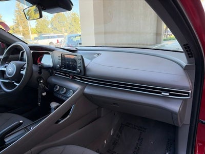 2025 Hyundai ELANTRA SE CERTIFIED