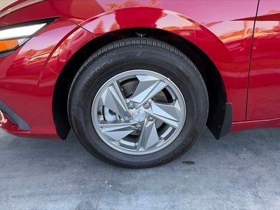 2025 Hyundai ELANTRA SE CERTIFIED