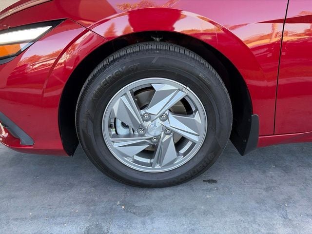 2025 Hyundai ELANTRA SE CERTIFIED