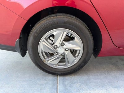 2025 Hyundai ELANTRA SE CERTIFIED