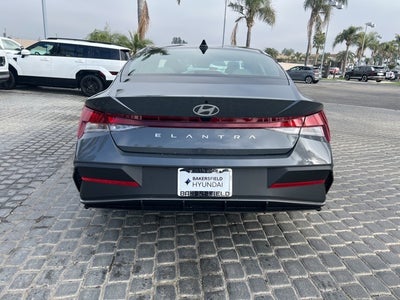 2026 Hyundai ELANTRA SE
