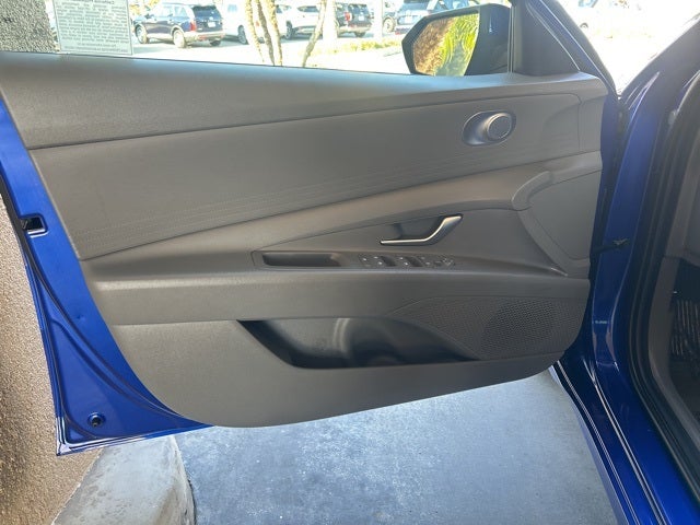 2025 Hyundai ELANTRA SE CERTIFIED