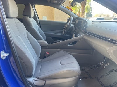 2025 Hyundai ELANTRA SE CERTIFIED