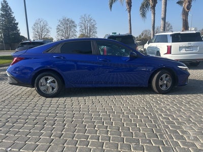 2025 Hyundai ELANTRA SE CERTIFIED