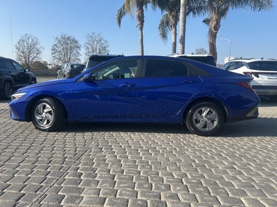 2025 Hyundai ELANTRA SE CERTIFIED