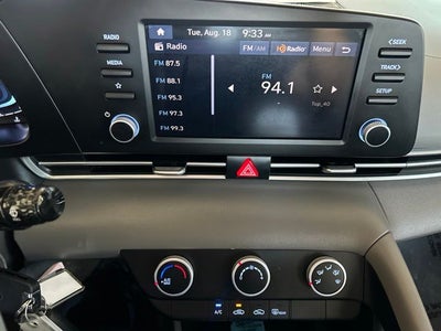 2025 Hyundai ELANTRA SE CERTIFIED