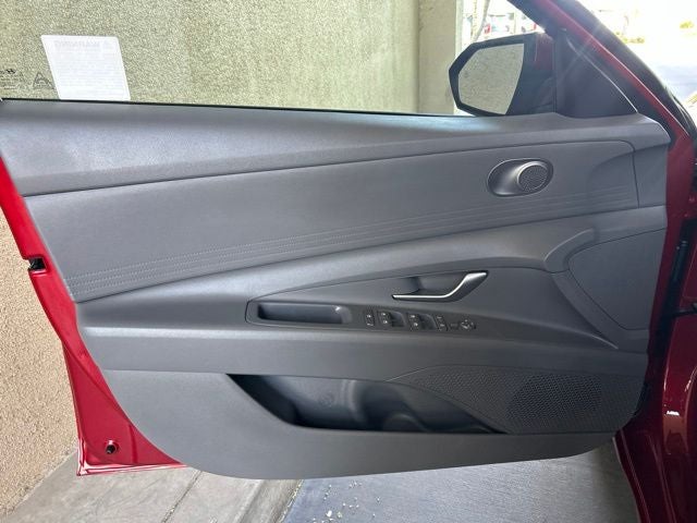 2025 Hyundai ELANTRA SE CERTIFIED