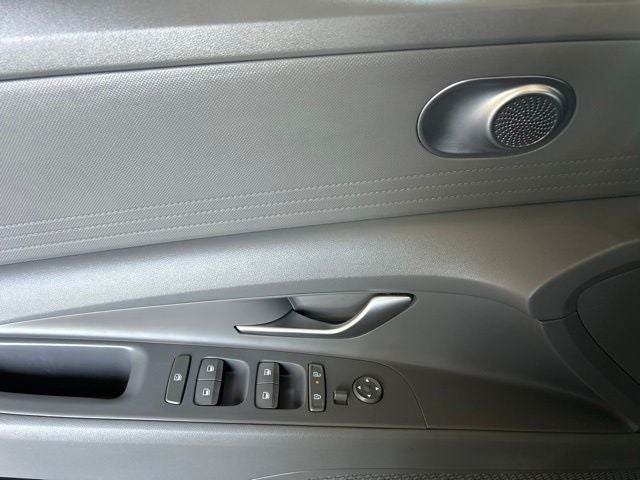 2025 Hyundai ELANTRA SE CERTIFIED
