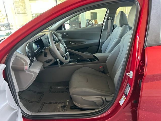 2025 Hyundai ELANTRA SE CERTIFIED
