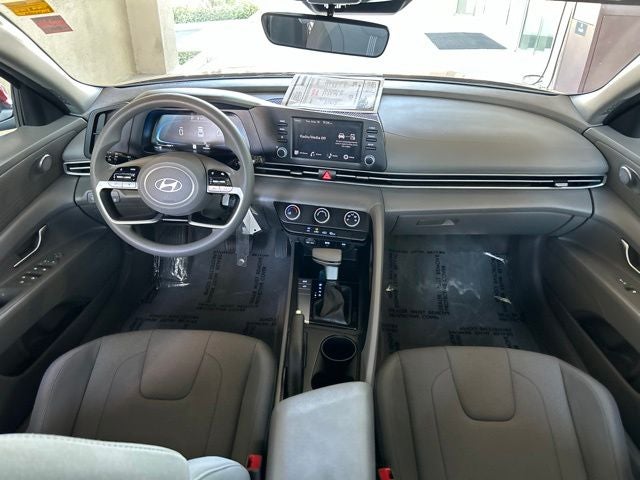 2025 Hyundai ELANTRA SE CERTIFIED
