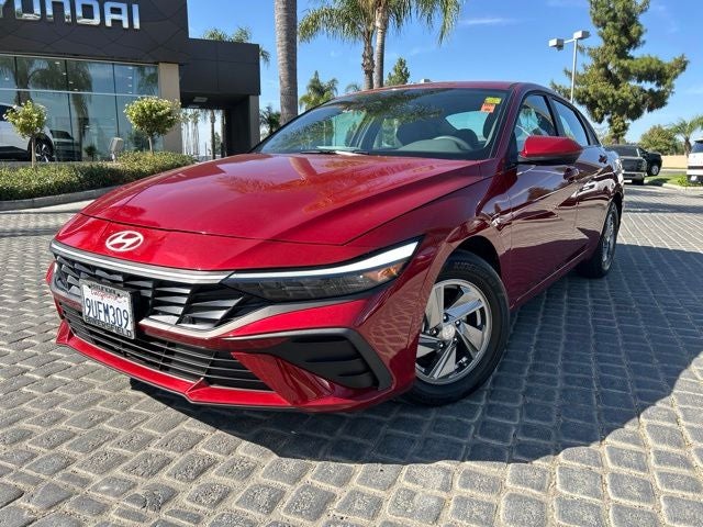 2025 Hyundai ELANTRA SE CERTIFIED