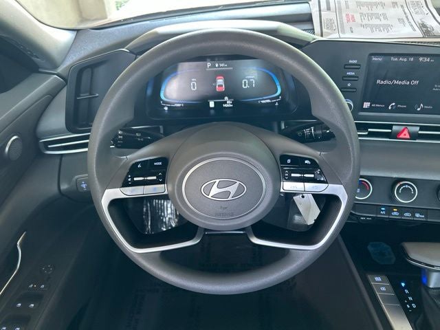 2025 Hyundai ELANTRA SE CERTIFIED