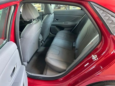 2025 Hyundai ELANTRA SE CERTIFIED